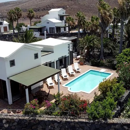 Casa Maravelle Faro Park Sea Views Heated Pool Playa Blanca