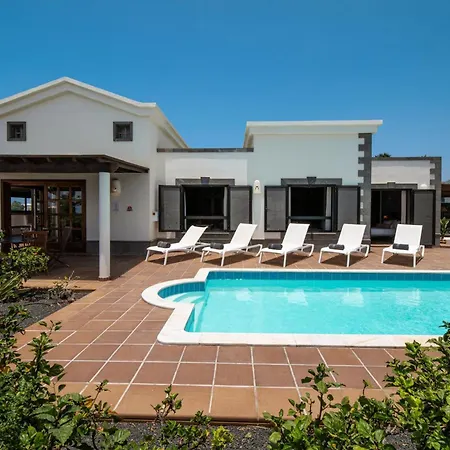 Villa Casa Maravelle Faro Park Sea Views Heated Pool Playa Blanca Yaiza (Lanzarote)